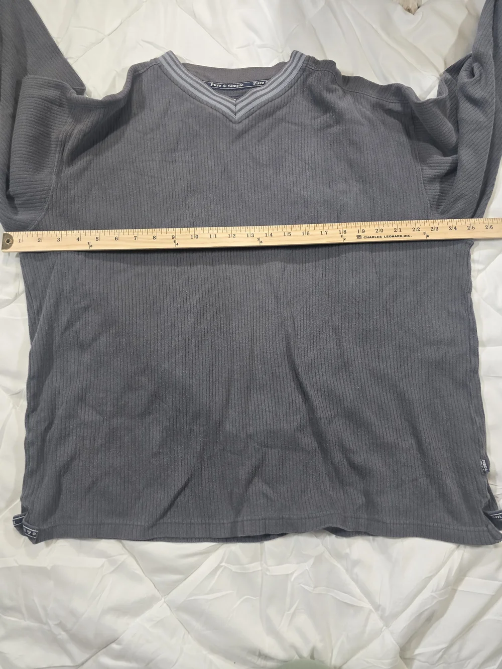 VINTAGE PURE & SIMPLE Men's Ribbed Gray V-Neck Sweater Size Large